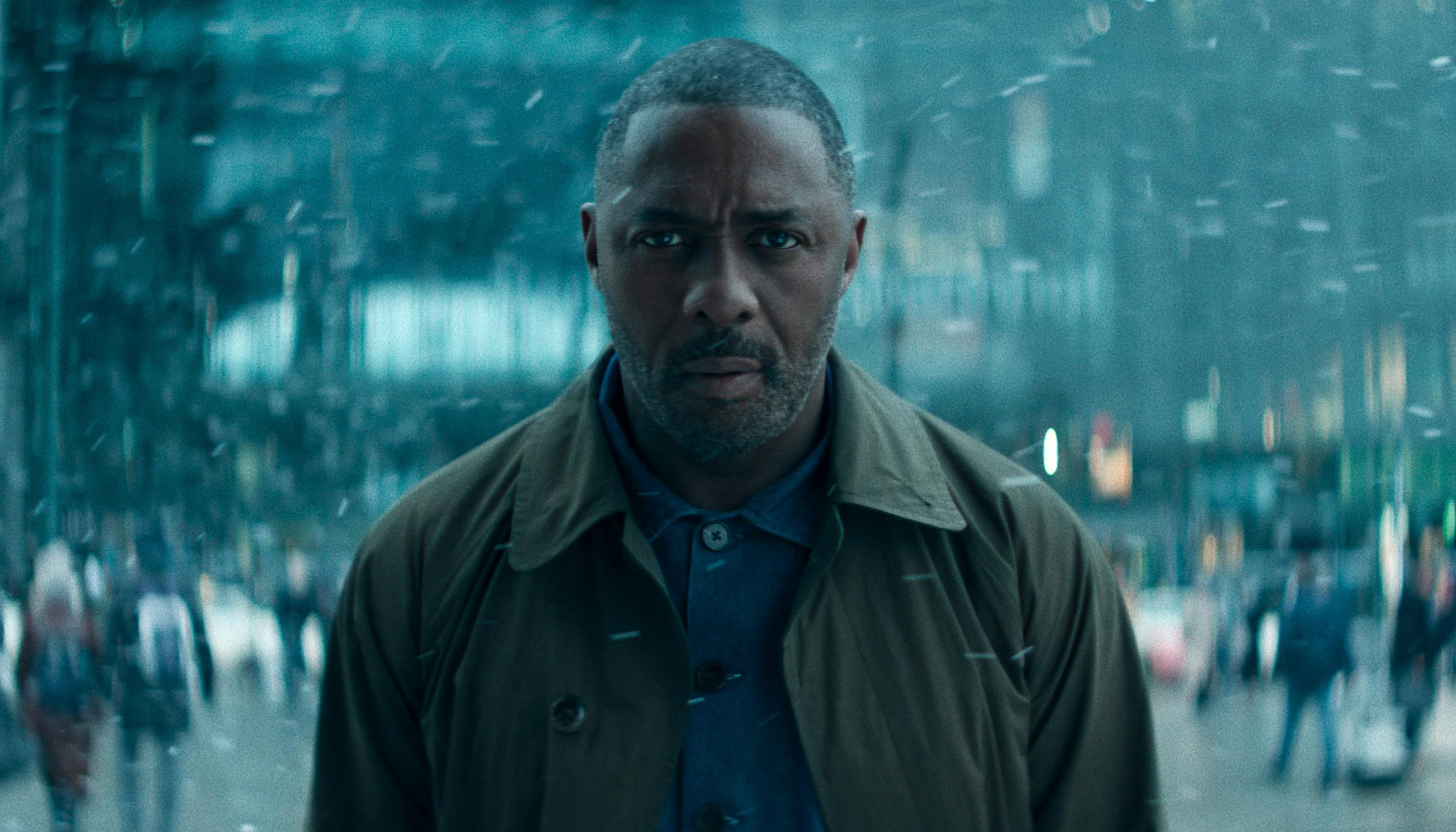 Idris Elba i 'Hijack'