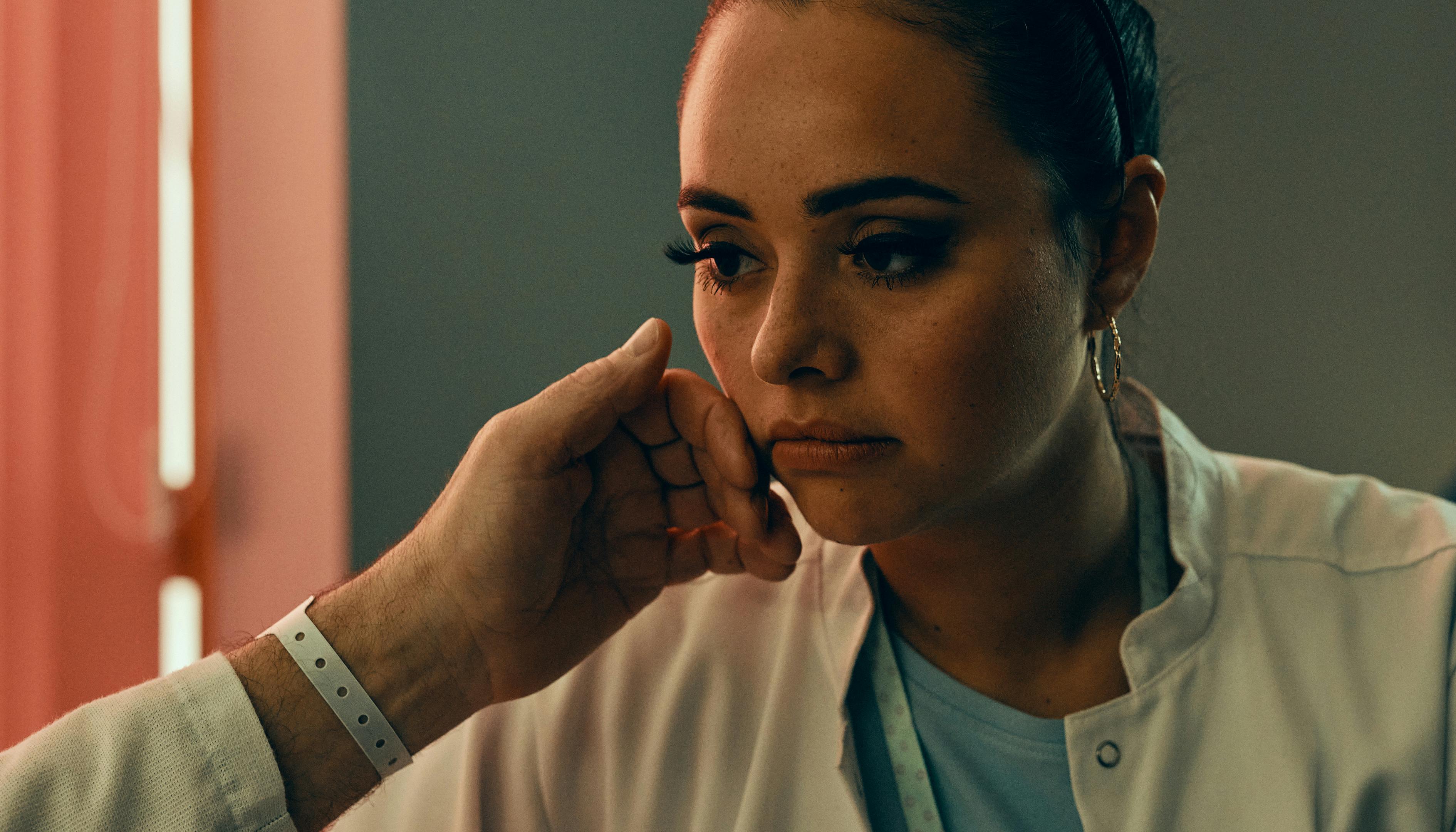 Zelma Lewerissa i 'Dag & nat' sæson 2 på TV 2