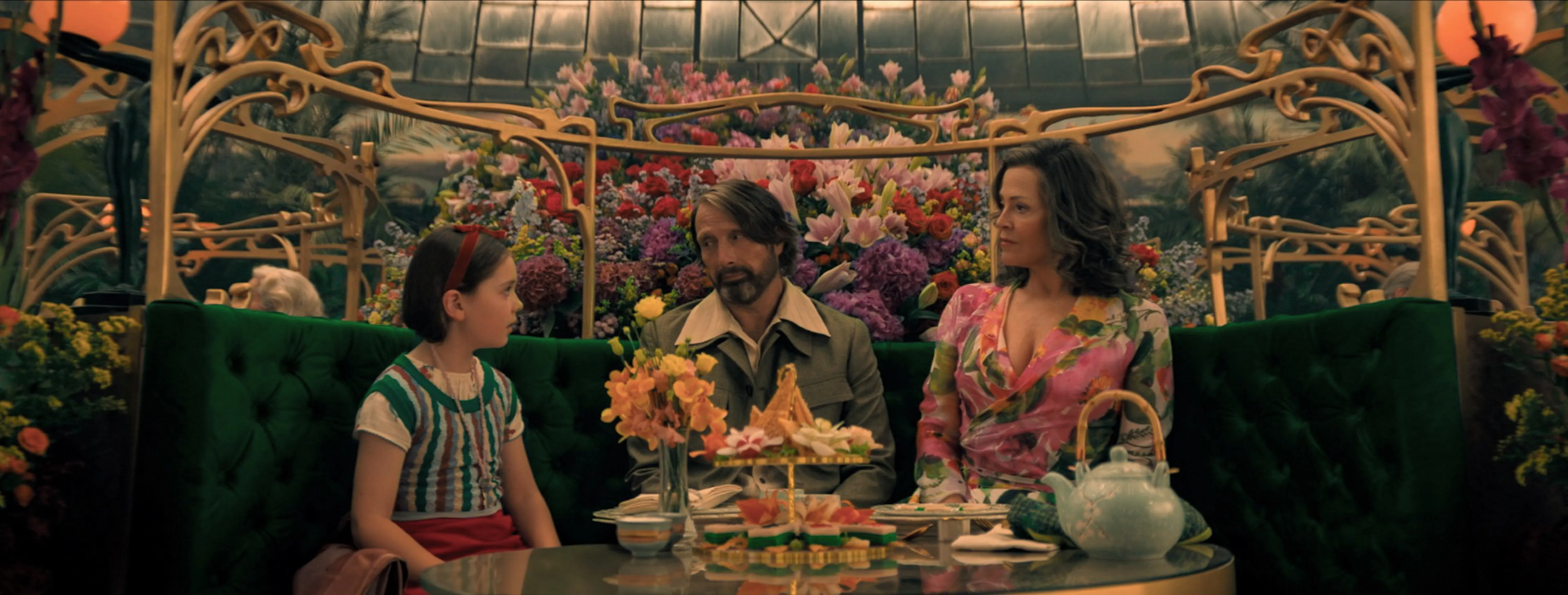 Anmeldelse af 'Dust Bunny' med Mads Mikkelsen